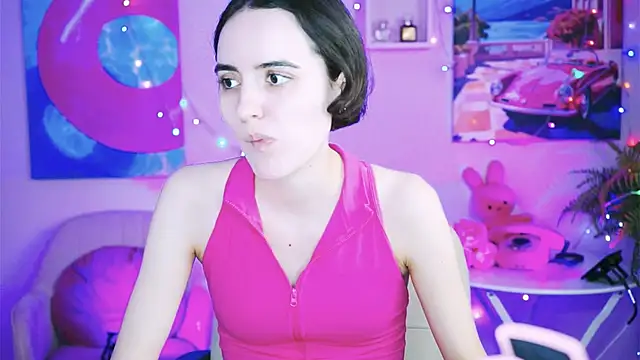 KateWillows online show from March 3, 4:19 am