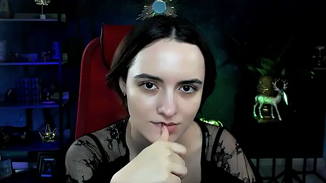 KateWillows online show from February 8, 4:32 am