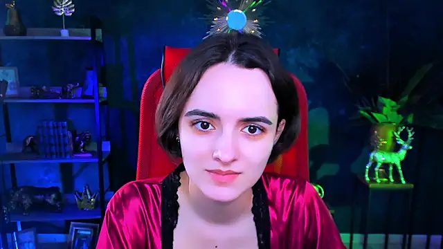 KateWillows online show from February 26, 4:45 am