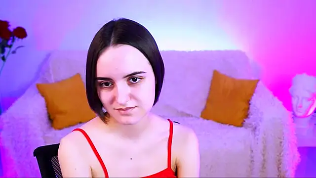 KateWillows online show from March 28, 5:08 am