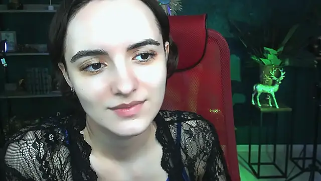 KateWillows online show from February 17, 4:10 am