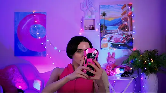 KateWillows online show from December 19, 4:16 am