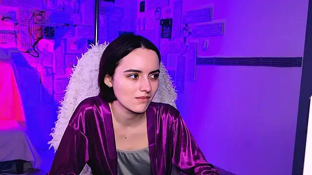 KateWillows online show from February 6, 3:46 am