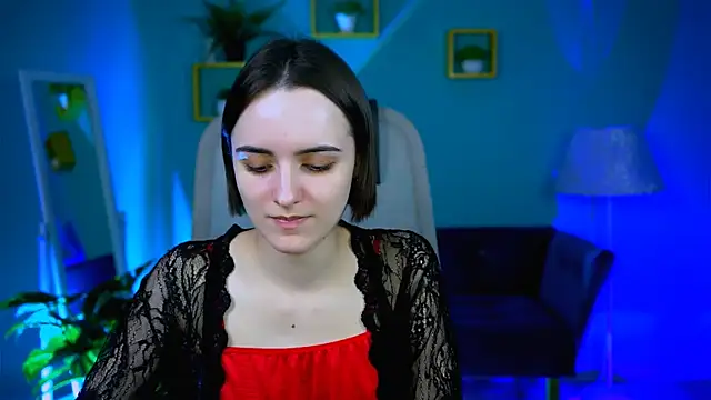 KateWillows online show from March 21, 4:35 am