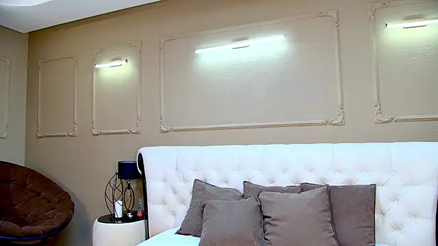 cordeliawow online show from April 8, 7:21 am