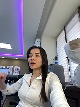 cordeliawow online show from March 14, 5:13 am