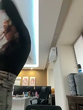 cordeliawow online show from February 15, 6:03 am