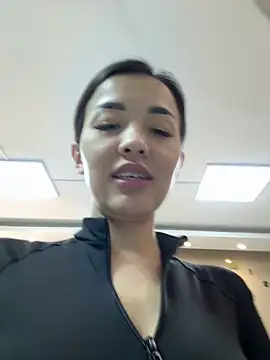 cordeliawow online show from December 21, 5:09 am