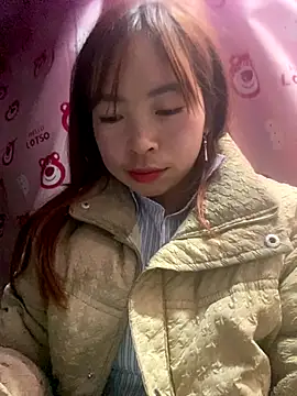 alissa-ww online show from December 18, 5:45 am