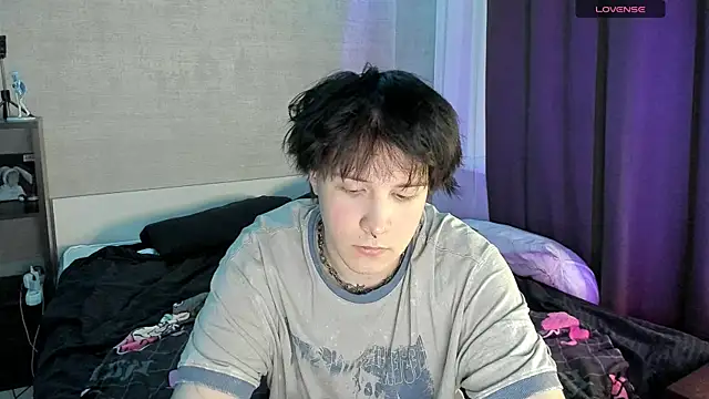 miya meow miku online show from December 17, 6:57 pm