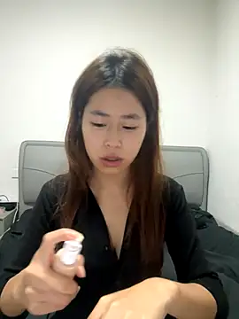 xiaohui660 online show from December 1, 8:04 am