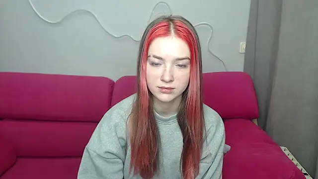 CassieLiam online show from December 1, 10:38 am