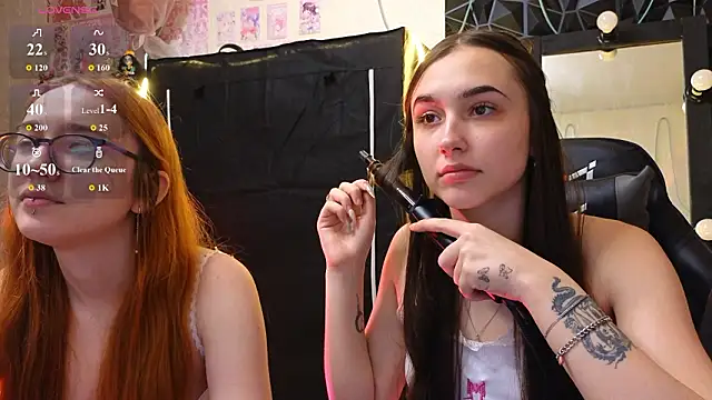 sunny luna online show from February 23, 1:33 pm