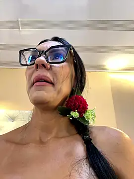 SofhiaTaylor online show from January 12, 10:25 pm