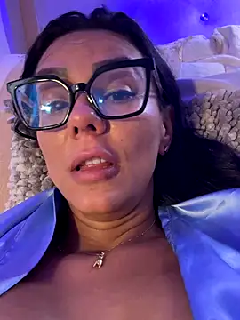 SofhiaTaylor online show from December 13, 8:04 pm