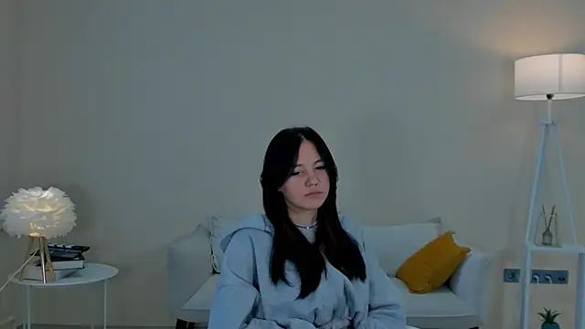 MyrtieSerisky online show from December 1, 9:21 am