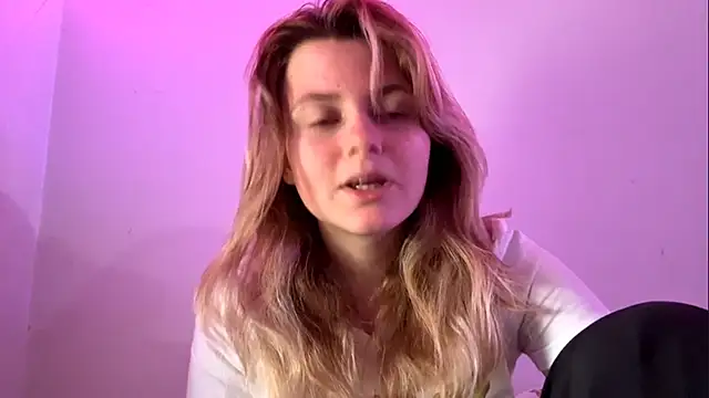 AlanaPostell online show from December 2, 1:02 pm