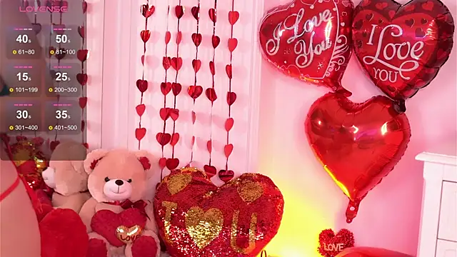 Snapshot of KaylaVelvet chatting on February 13, 11:05 pm KaylaVelvet online show from February 13, 11:05 pm