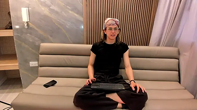 Lior Evan online show from November 29, 11:54 am