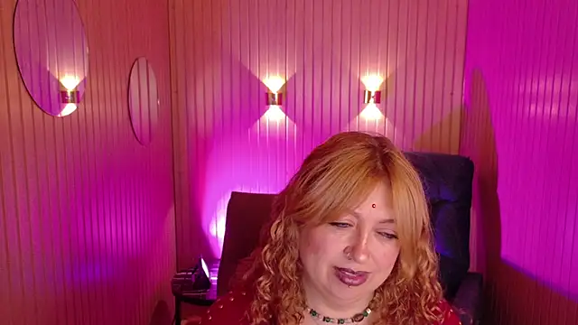 MilfArlet online show from February 23, 2:06 pm