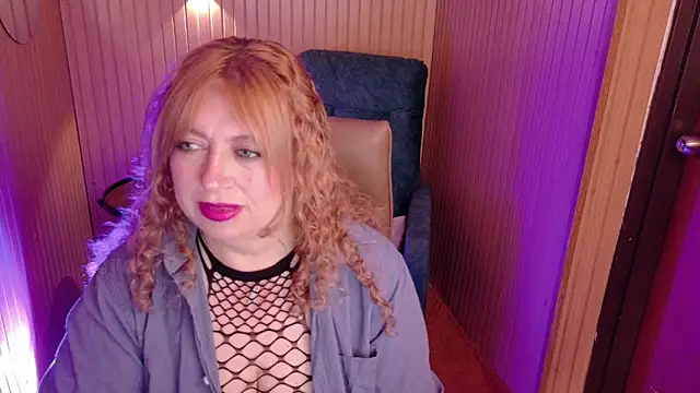 MilfArlet online show from February 10, 1:32 pm