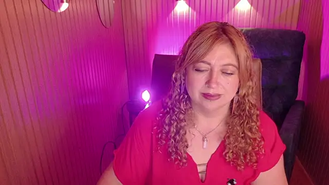 MilfArlet online show from February 21, 1:57 pm