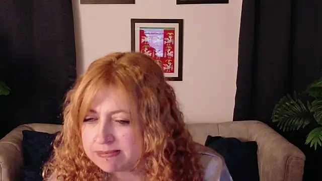 MilfArlet online show from January 31, 7:12 pm