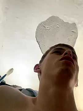 FreeRich online show from January 8, 5:13 am