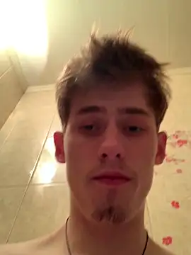 FreeRich online show from December 17, 3:39 pm