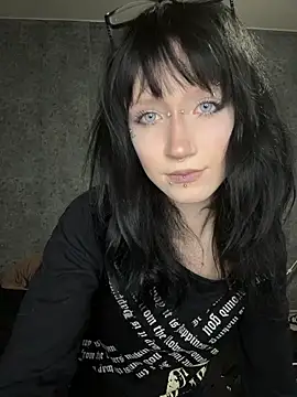 kcortnix online show from December 2, 10:22 pm