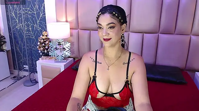 Snapshot of MarianaMontezz chatting on December 18, 11:58 am MarianaMontezz online show from December 18, 11:58 am