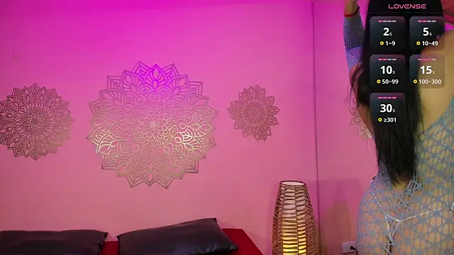 MarianaMontezz online show from July 3, 8:15 pm