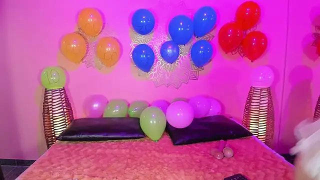 MarianaMontezz online show from May 1, 9:42 pm