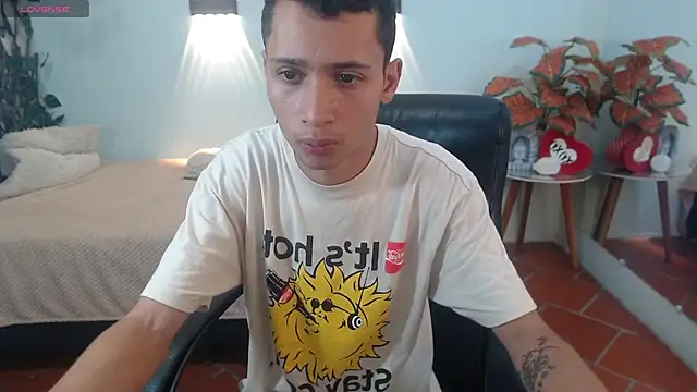 LucassSmith11 online show from December 5, 11:53 am