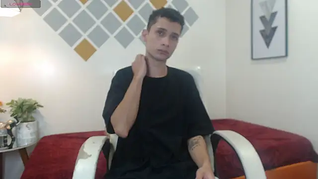 Snapshot of LucassSmith11 chatting on February 24, 3:57 pm LucassSmith11 online show from February 24, 3:57 pm