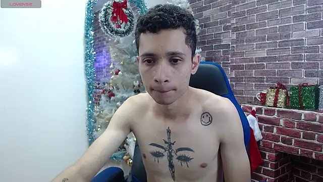 LucassSmith11 online show from December 21, 12:18 pm