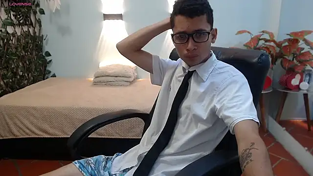 LucassSmith11 online show from December 3, 12:04 pm