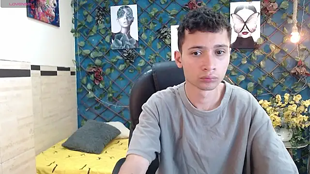 Snapshot of LucassSmith11 chatting on June 15, 1:11 pm LucassSmith11 online show from June 15, 1:11 pm