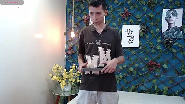 Snapshot of LucassSmith11 chatting on July 10, 3:39 am LucassSmith11 online show from July 10, 3:39 am