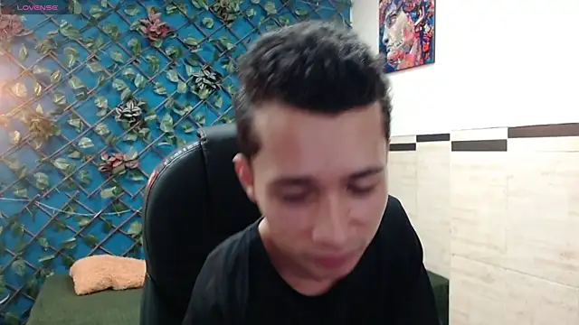 LucassSmith11 online show from December 19, 11:56 am