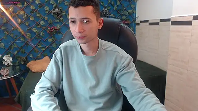 LucassSmith11 online show from January 6, 12:20 pm