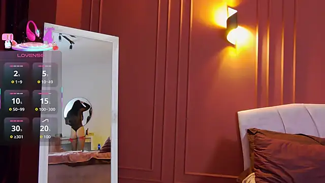 OliviaMazee online show from December 16, 6:45 pm