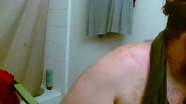 Snapshot of cloudyogdaddy_lilbelle chatting on January 15, 2:53 pm cloudyogdaddy lilbelle online show from January 15, 2:53 pm