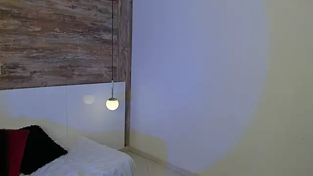 Amaia Monroe online show from June 27, 3:23 am