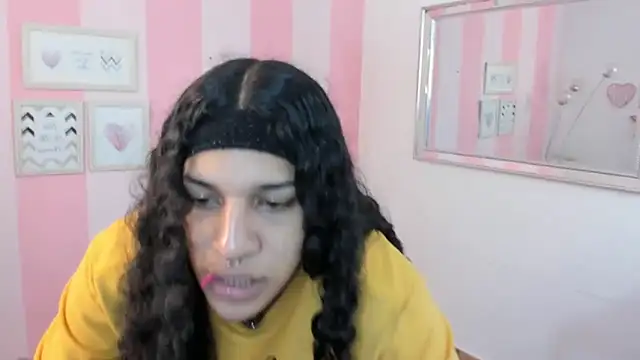 Amaia Monroe online show from May 30, 4:08 am