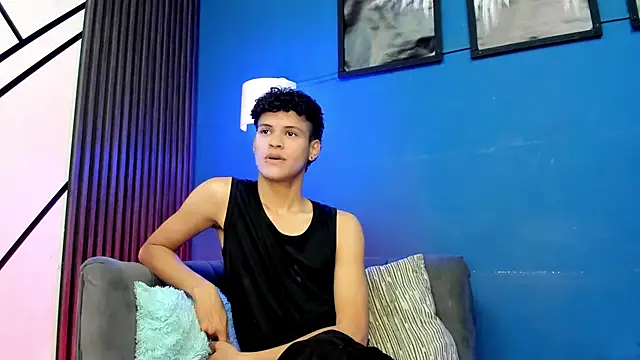 Sky Rivers online show from November 29, 4:01 am