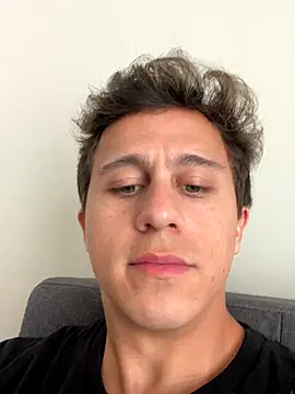 Snapshot of Emanueldickarg chatting on November 30, 9:59 pm Emanueldickarg online show from November 30, 9:59 pm