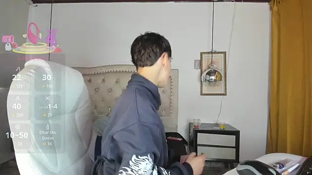 Brenda Tina online show from December 22, 8:42 pm