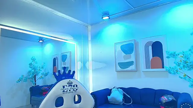 Snapshot of myla_evans chatting on November 30, 11:44 am myla evans online show from November 30, 11:44 am