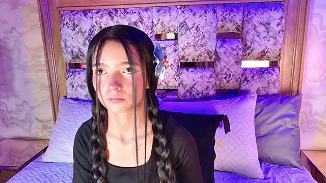 Snapshot of emily_dempsey chatting on February 13, 7:14 pm emily dempsey online show from February 13, 7:14 pm